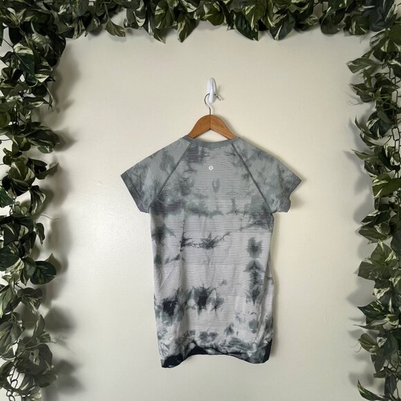 Lululemon Athletic Swiftly Tech Short Sleeve 2.0 Tie Dye Grey Women’s Size 8 - Picture 2 of 7